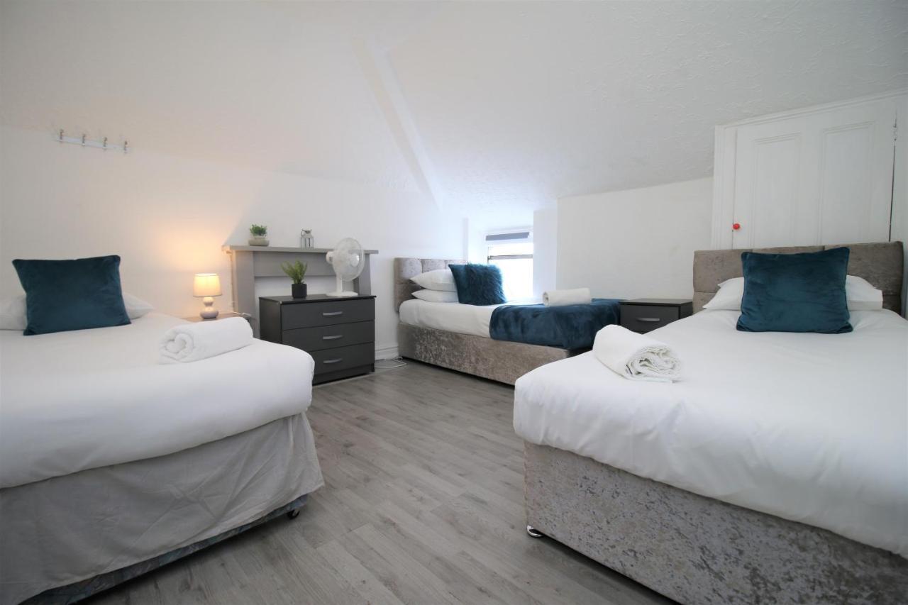 Free Local Parking - Fast Wifi - Sleeps 10 Guests By Property Promise Кардифф Экстерьер фото