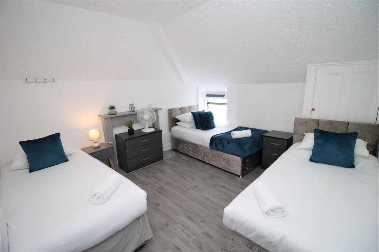 Free Local Parking - Fast Wifi - Sleeps 10 Guests By Property Promise Кардифф Экстерьер фото